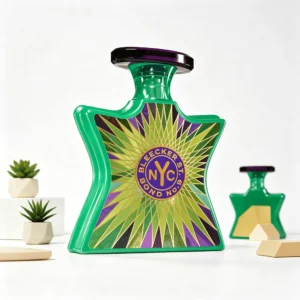 Bond No.9 NYC Bleecker St Eau De Parfum Long Lasting Rich Spicy Green Herbal Woody Fragrance Unisex Perfume Bright Green Star Bottle With Colorful Sunburst Sticker Unique Vintage Scent Holiday Gift for Him and Her