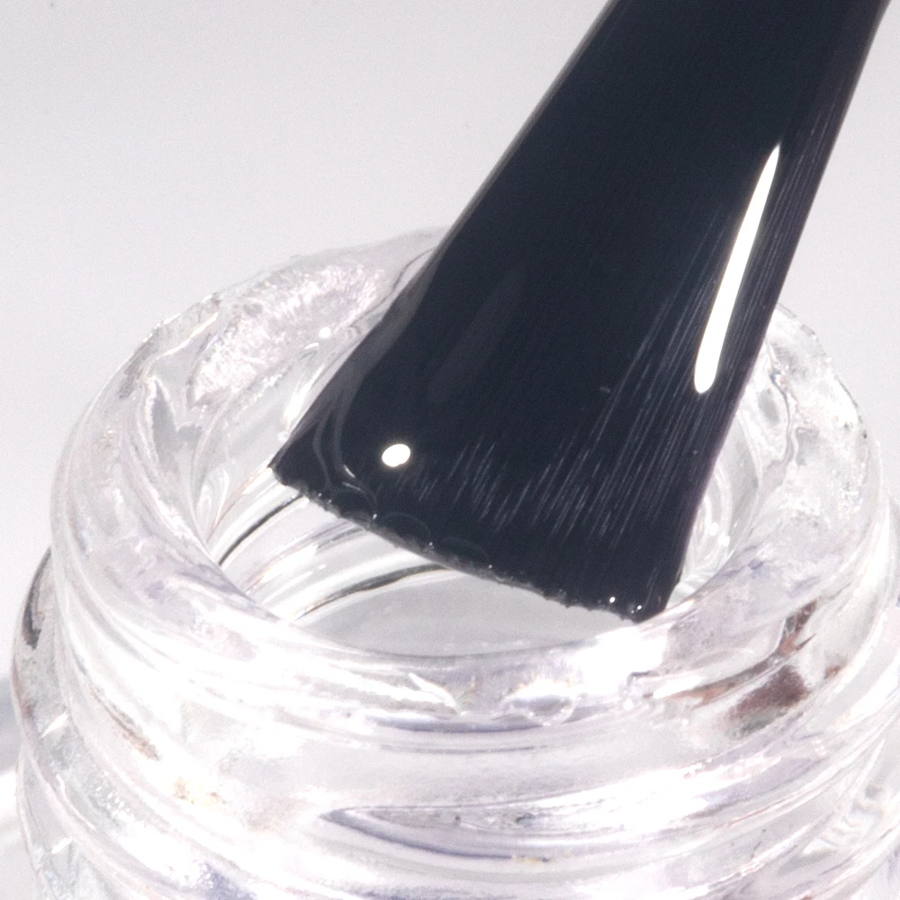 ELL LOUREL Garlic Nail Hardener 12ml — clear bottle on white background – view 3